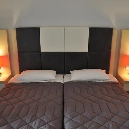 Medusa Lux Aparthotel 2*