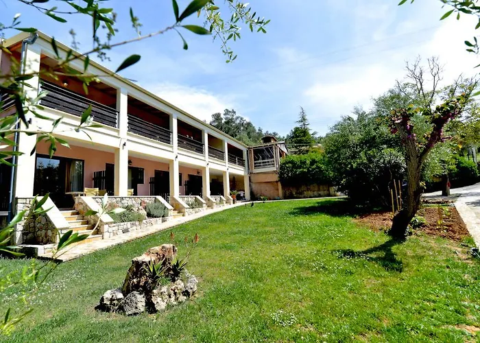 Aparthotel Medusa Lux 3*