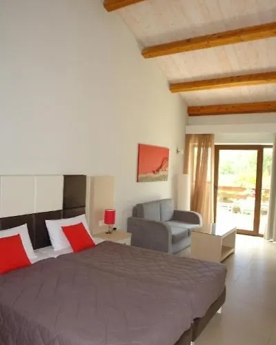 Medusa Lux Aparthotel Liapades