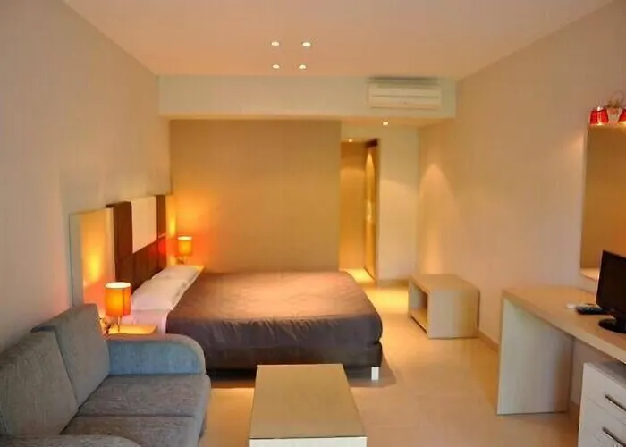 Medusa Lux Aparthotel 3*