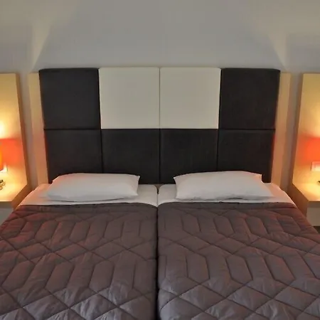 Medusa Lux Aparthotel 3*